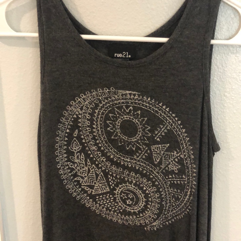 Gray flowy tank top